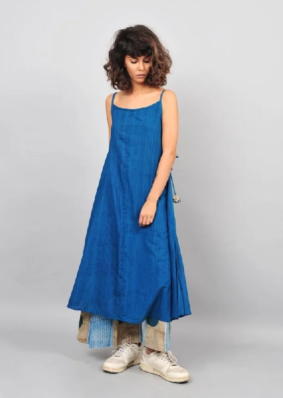 women’s fashionable outfits for summer 2025 -Blue Strap dress