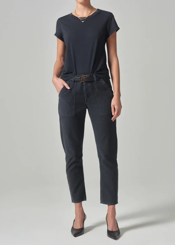 women’s casual blazers for relaxed outfits -LEAH CARGO PANT IN WASHED BLACK