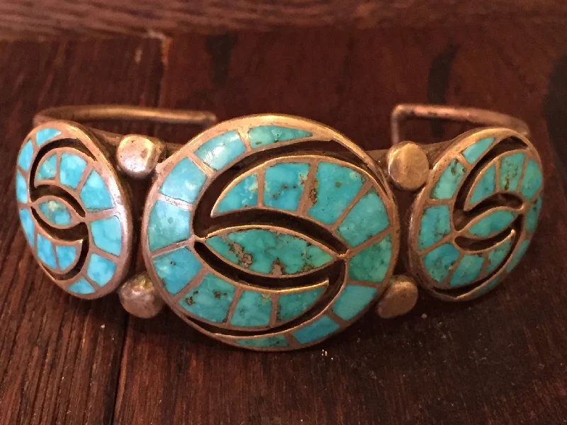 women’s custom jewelry for meaningful gifts -Vintage Zuni Gaspar Bracelet