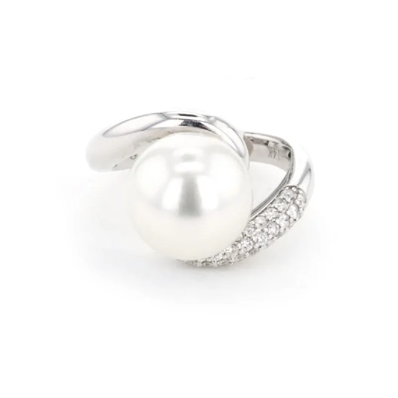 women’s luxury watches for formal events -Pearl & Diamond Ring | M10268821