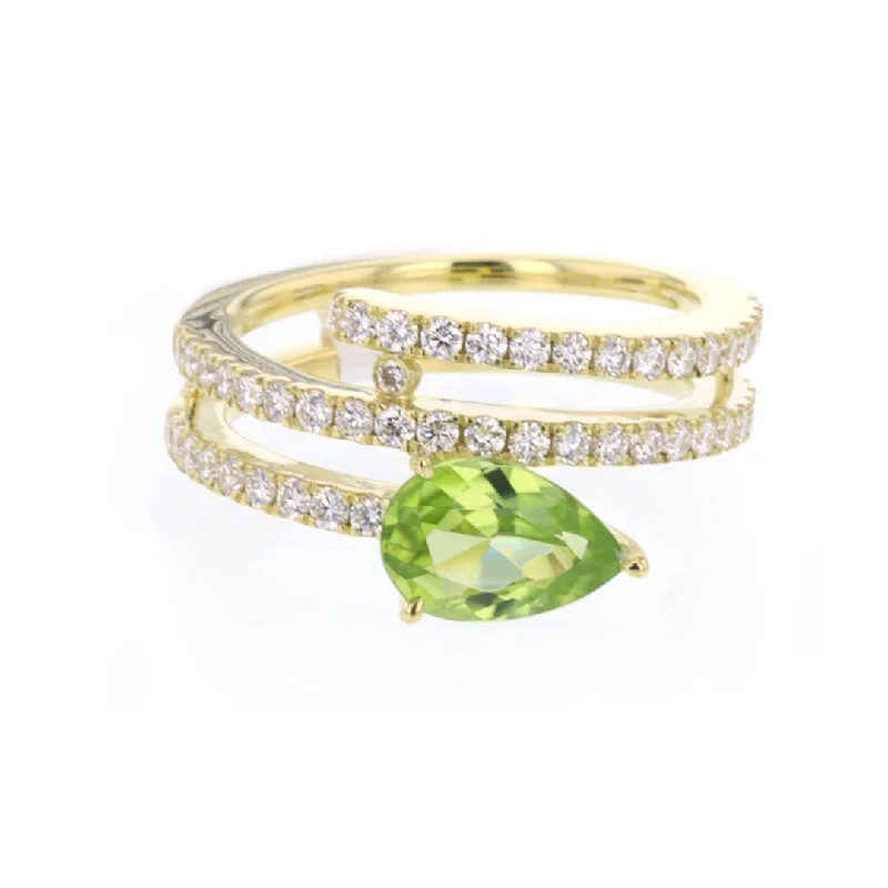 trendy women’s hairpins for a chic hairstyle -Peridot & Diamond Ring