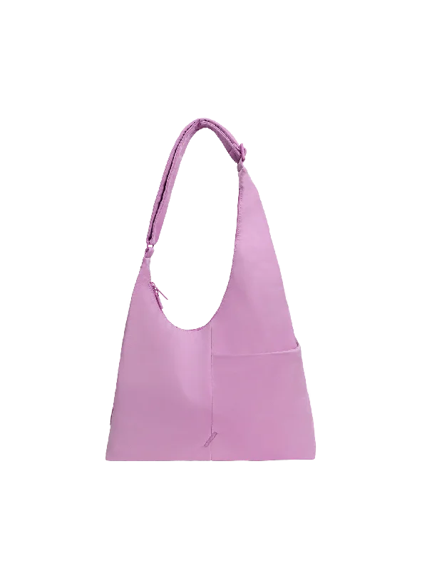 classic women’s bags for all occasions -The Midi Arc (Girl)