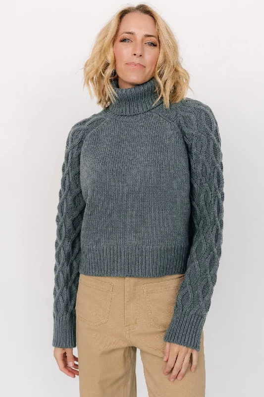 trendy women’s clothing for 2025 -Vonn Turtleneck Sweater | Winter Green